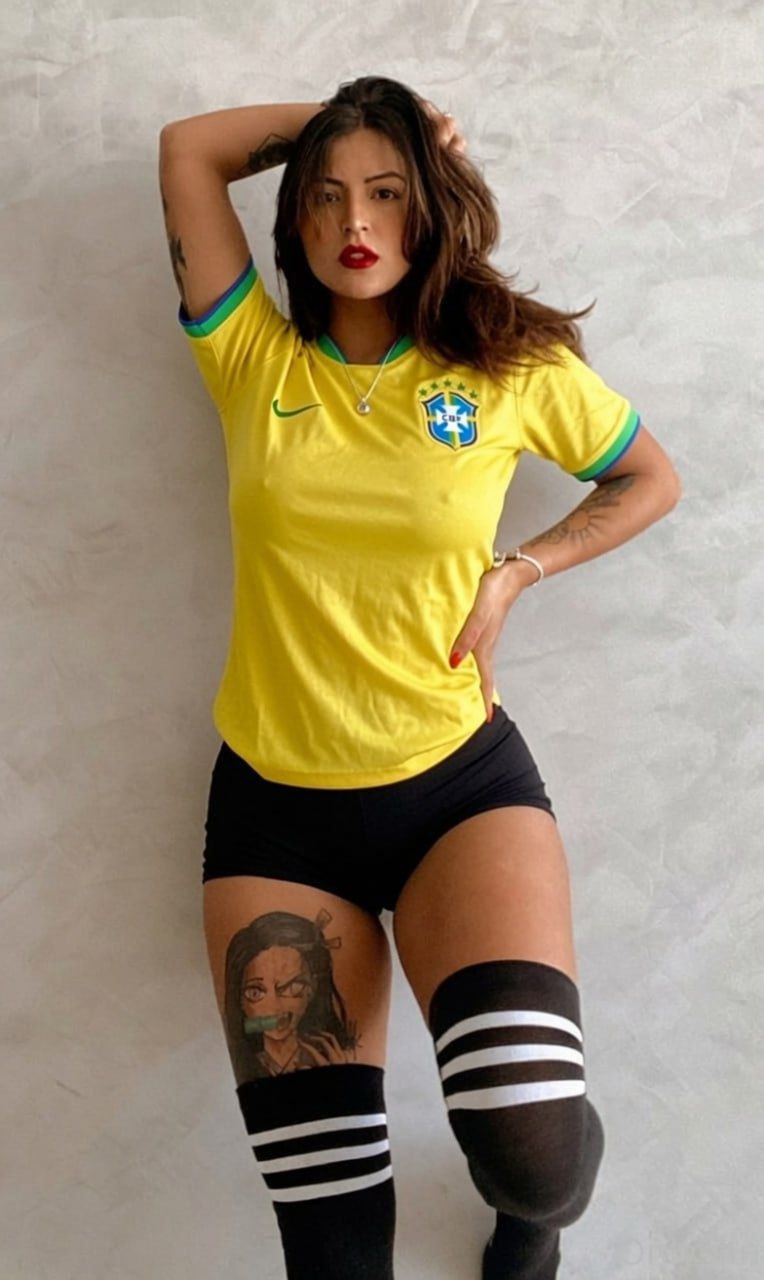 JulieCbVip (1/3)