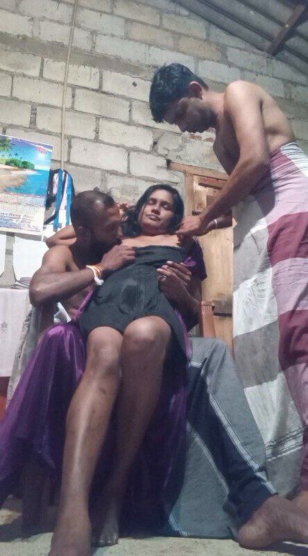 Lankan Village Cuck Wife Threesome Fun