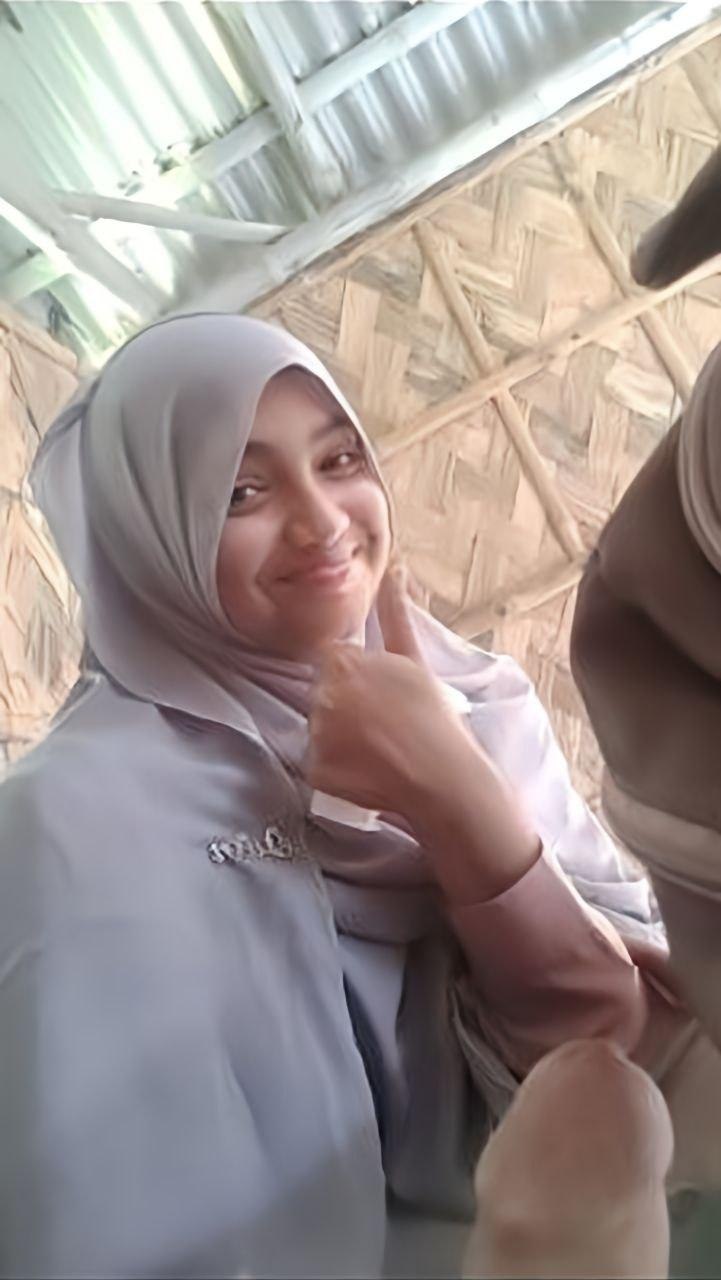 Cute Young Bangladeshi Hijabi Girl Outdoor Sucking Boyfriend Dick