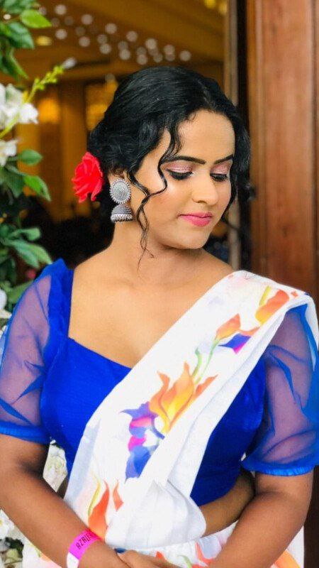 Lankan Horny Girl Showing On Video Call Giving Blowjob Hard Fucking Moaning Don't Miss